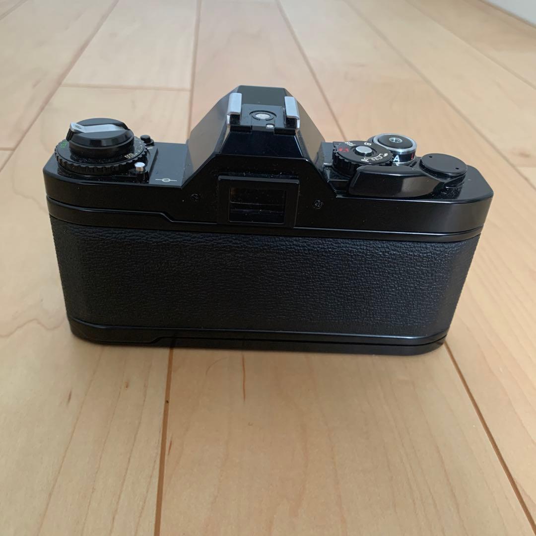 Canon AV-1 フィルムカメラ　レンズ付き