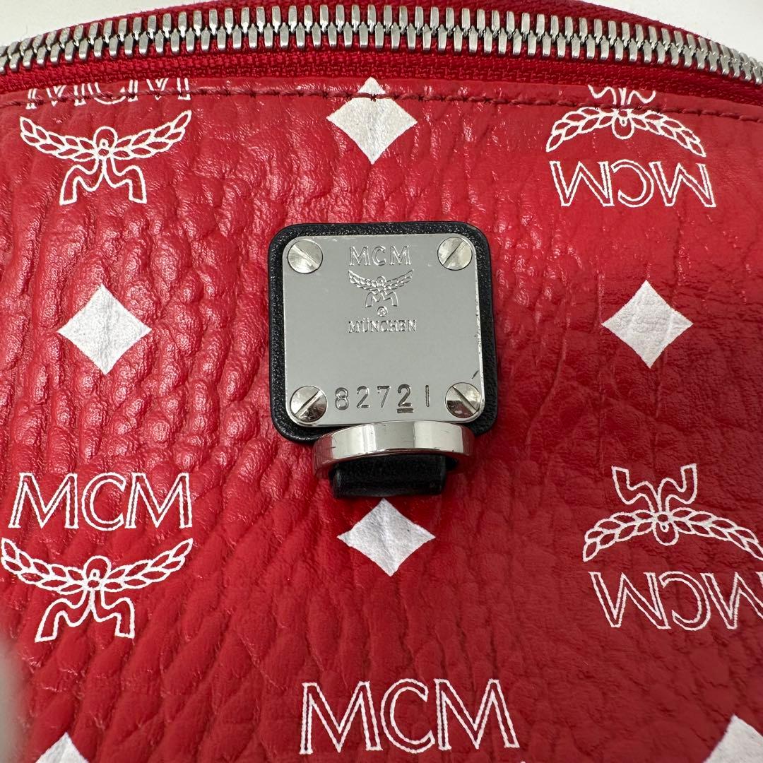 MCM ボディバッグ　ウエストポーチ　保存袋付き　赤　ユニセックス　レザー