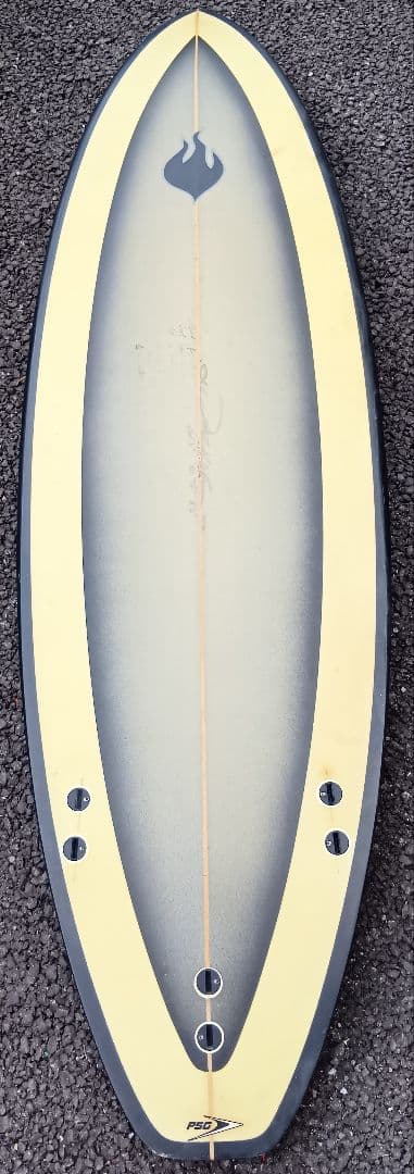 送料込みPCGサーフボードのみ ミッドレングス185cmニットケース付き