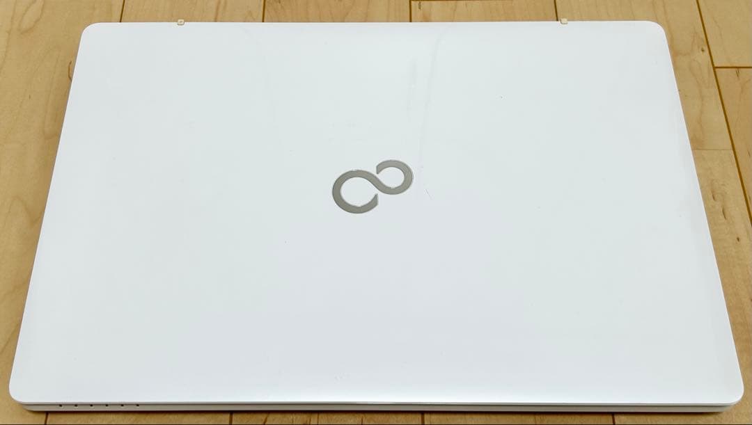 富士通 ノートPC クワッドコアCorei7 500GB 新品SSD オフィス