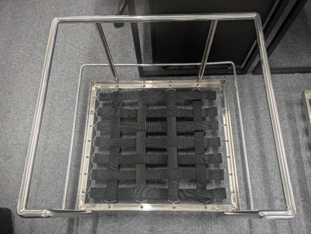 ルコルビュジェ本革LC2の1人掛け渋谷区に引取の場合は1万値引