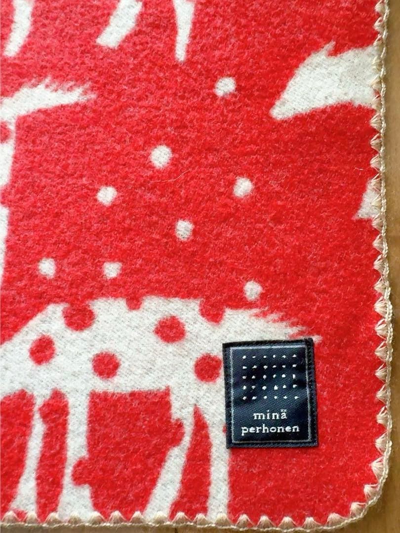 ミナペルホネン caravan ミニブランケット 赤
