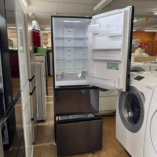 地域限定送料無料　美品【 HITACHI 】日立 冷凍冷蔵庫 R-V38SV