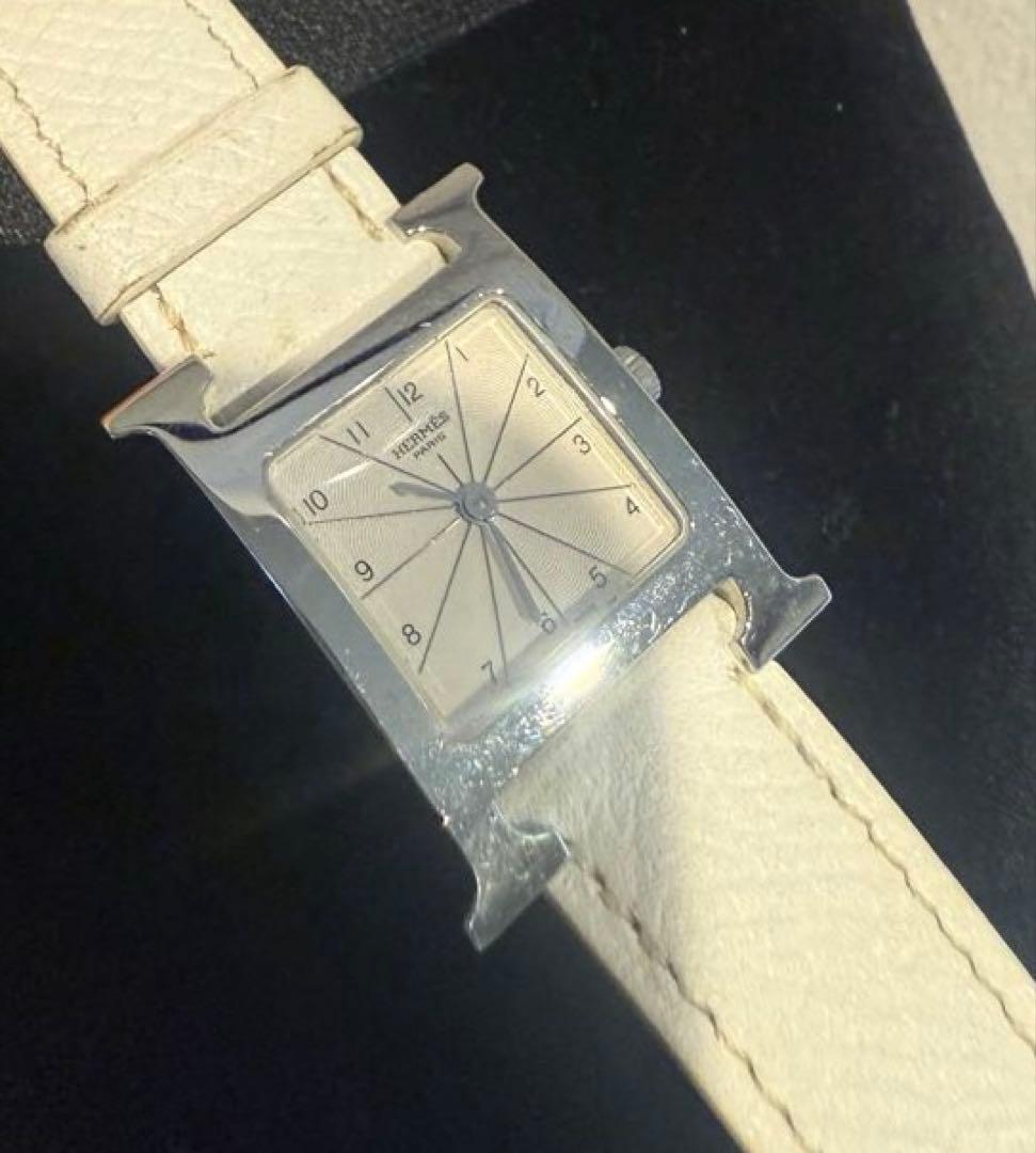 【タイムセール】売り切り最終値下げHERMES Hウォッチ　ホワイト　革ベルト