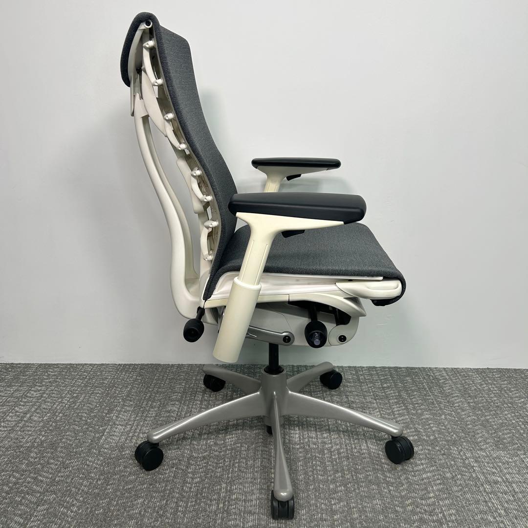 エンボディチェア 最高級 ハーマンミラー グレー　ホワイト Embody