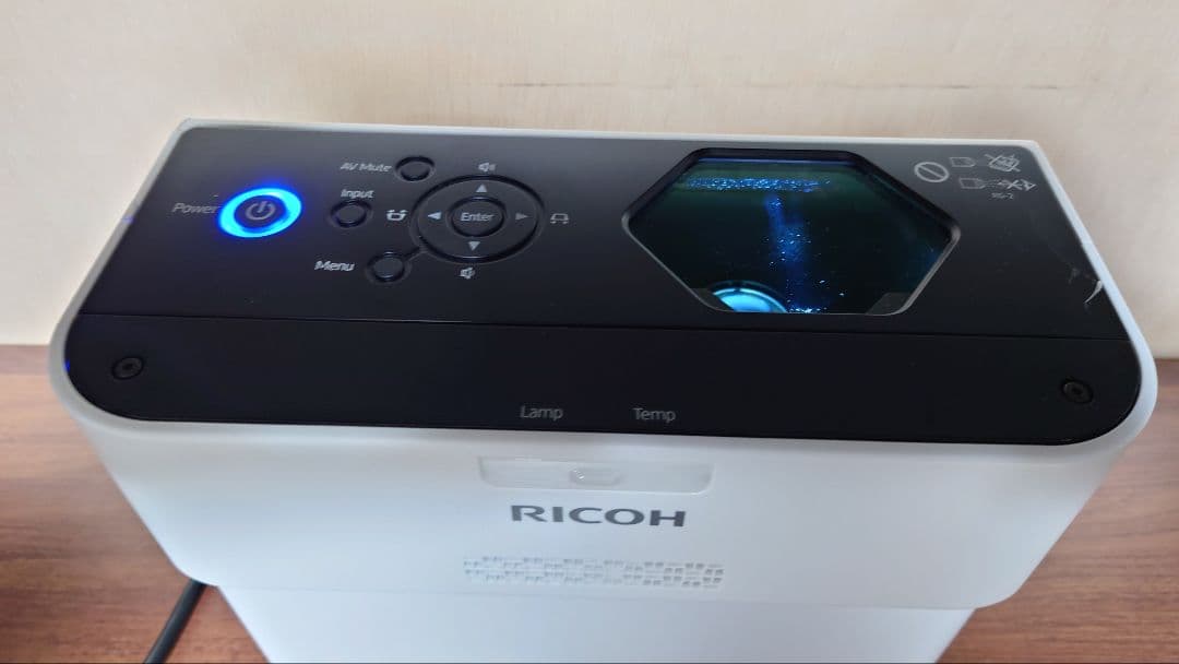 RICOH プロジェクター PJ WX4153N 超単焦点【表示OK・破損あり】