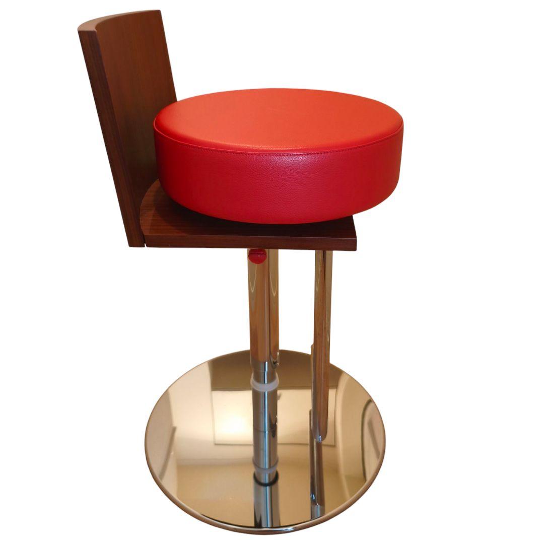 ポルトローナフラウ 赤　本革　スツール　カウンターチェア　ルスピーゲ