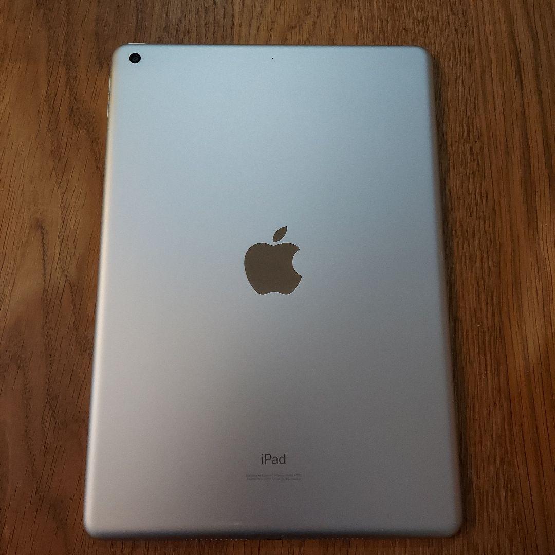 iPad(第8世代)128G　ApplePencil　SmartKeyboard