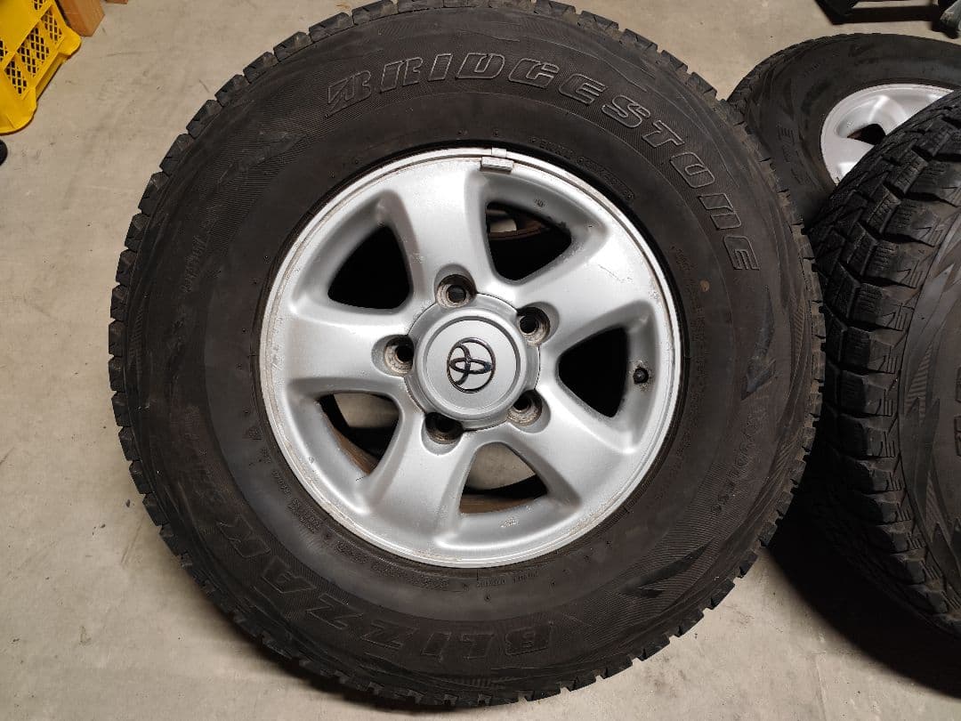 ランクル 100 純正ホイール スタッドレス セット 16インチ