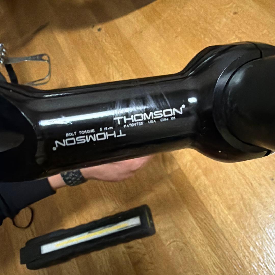 トムソン　カーボンライザー　及びステム