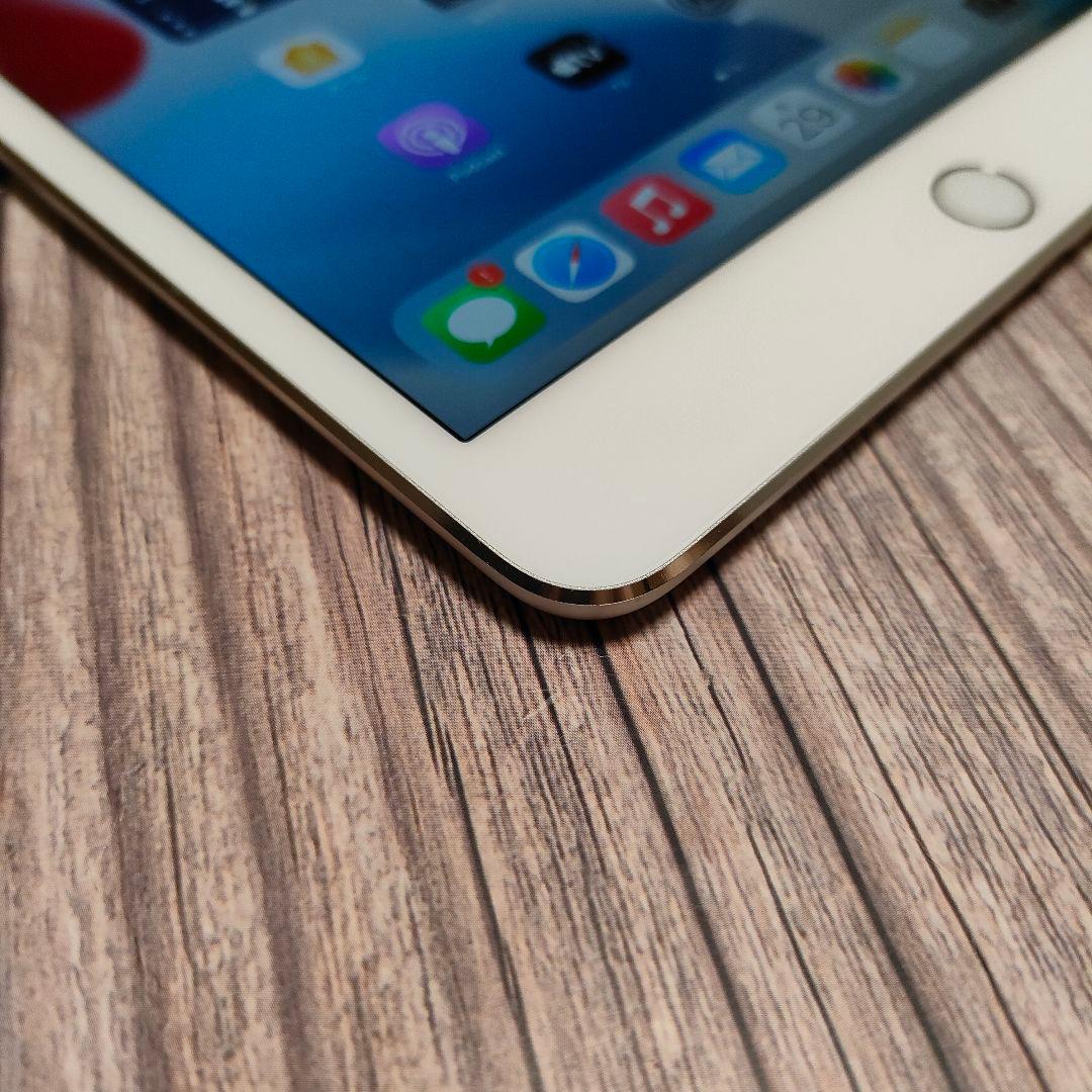 iPad mini4 第4世代 128GB SIMフリー シルバー 美品