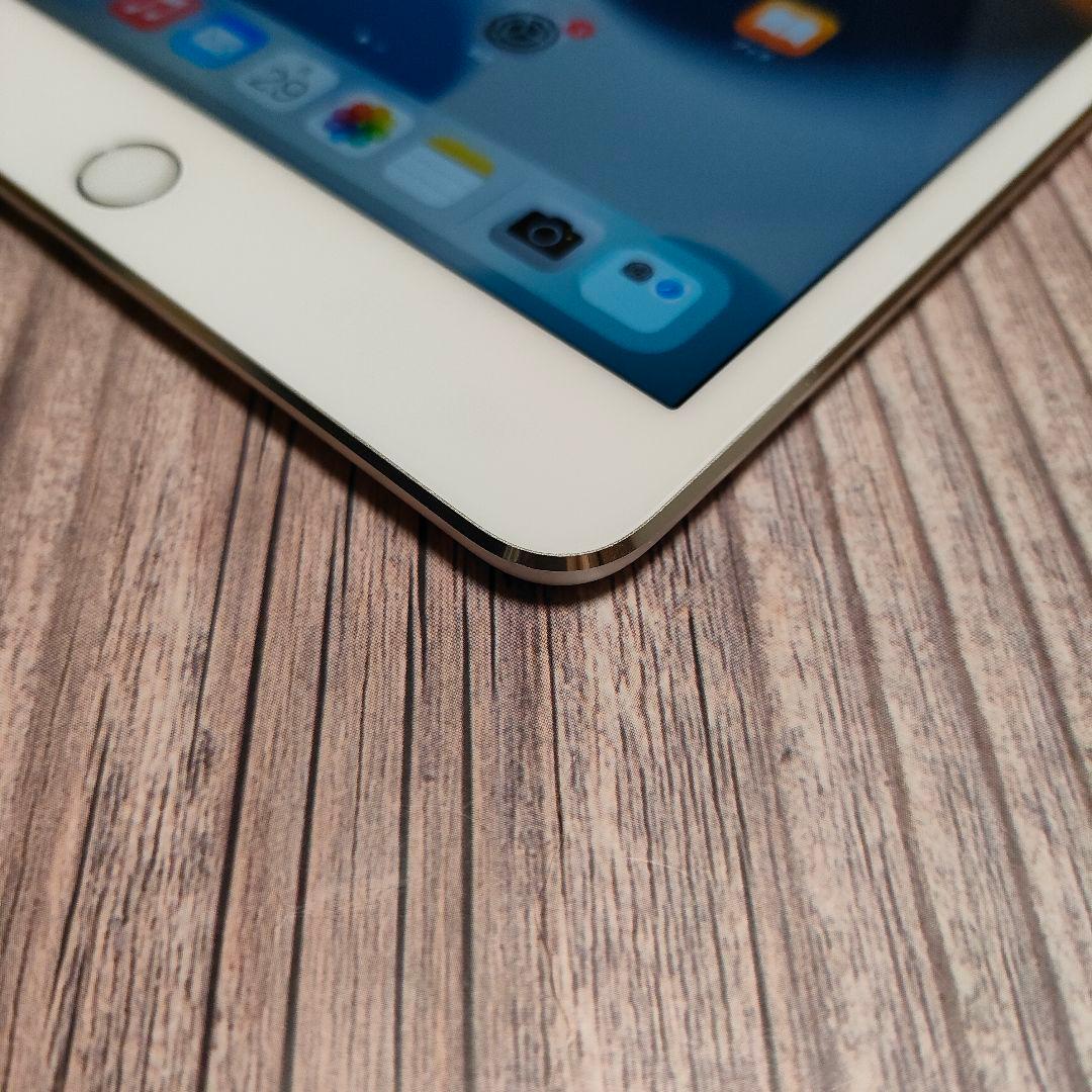 iPad mini4 第4世代 128GB SIMフリー シルバー 美品