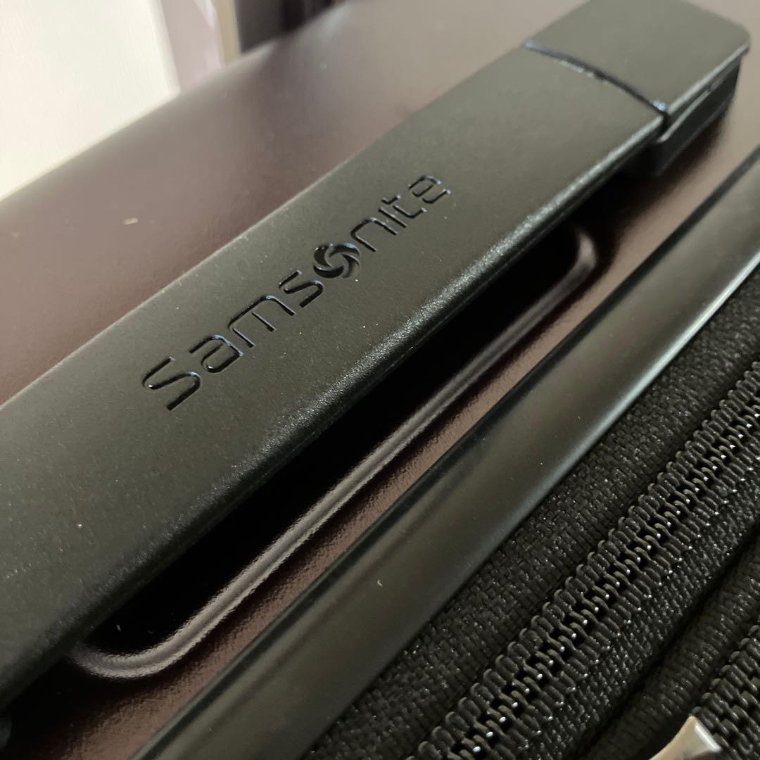 SAMSONITE サムソナイト 110L 軽量キャリーケース スーツケース