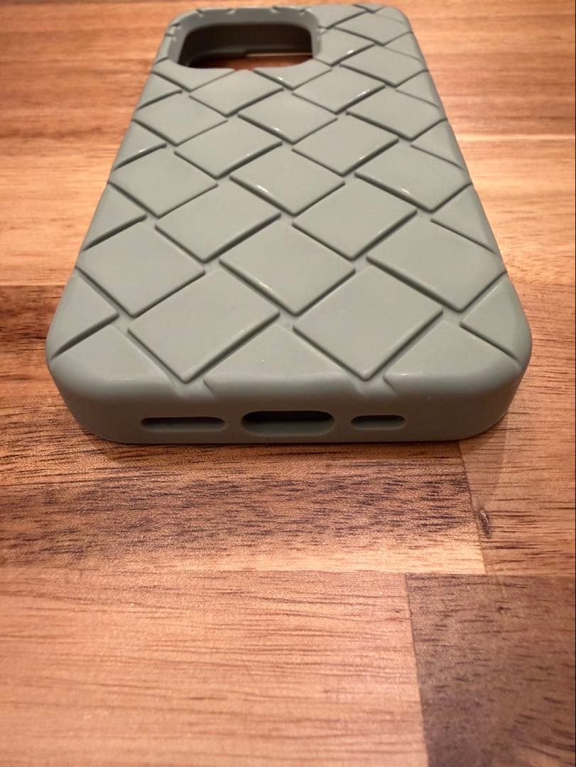 Bottega Veneta iPhone 15 proケース ボッテガヴェネタ