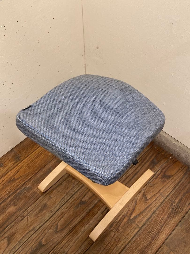 balance バランス Synergy シナジー スクエア 昇降スツール 腰痛