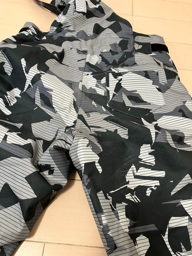 PHENIX フェニックス　スノーボードウェア　150cm 上下セット！