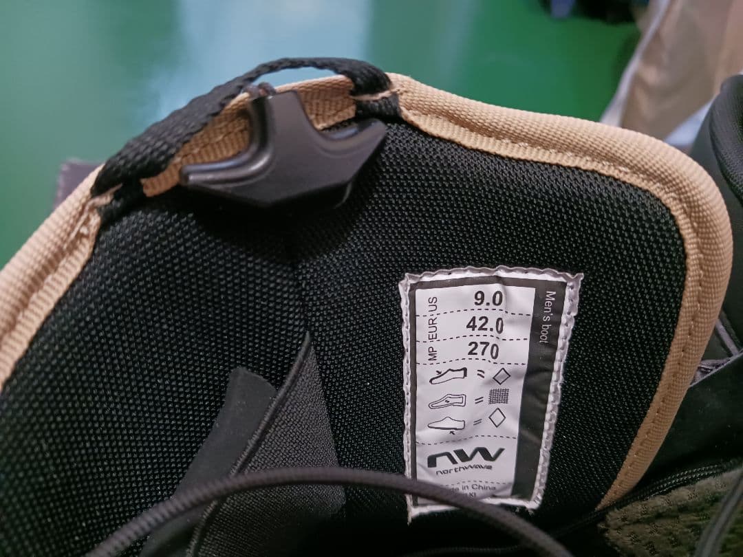 美品　24-25 ノースウェーブ　EDGE HYBRID 27cm グラトリ