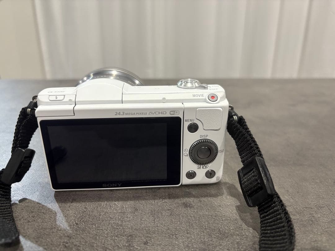 SONY α5100 ミラーレス一眼カメラ　ホワイト
