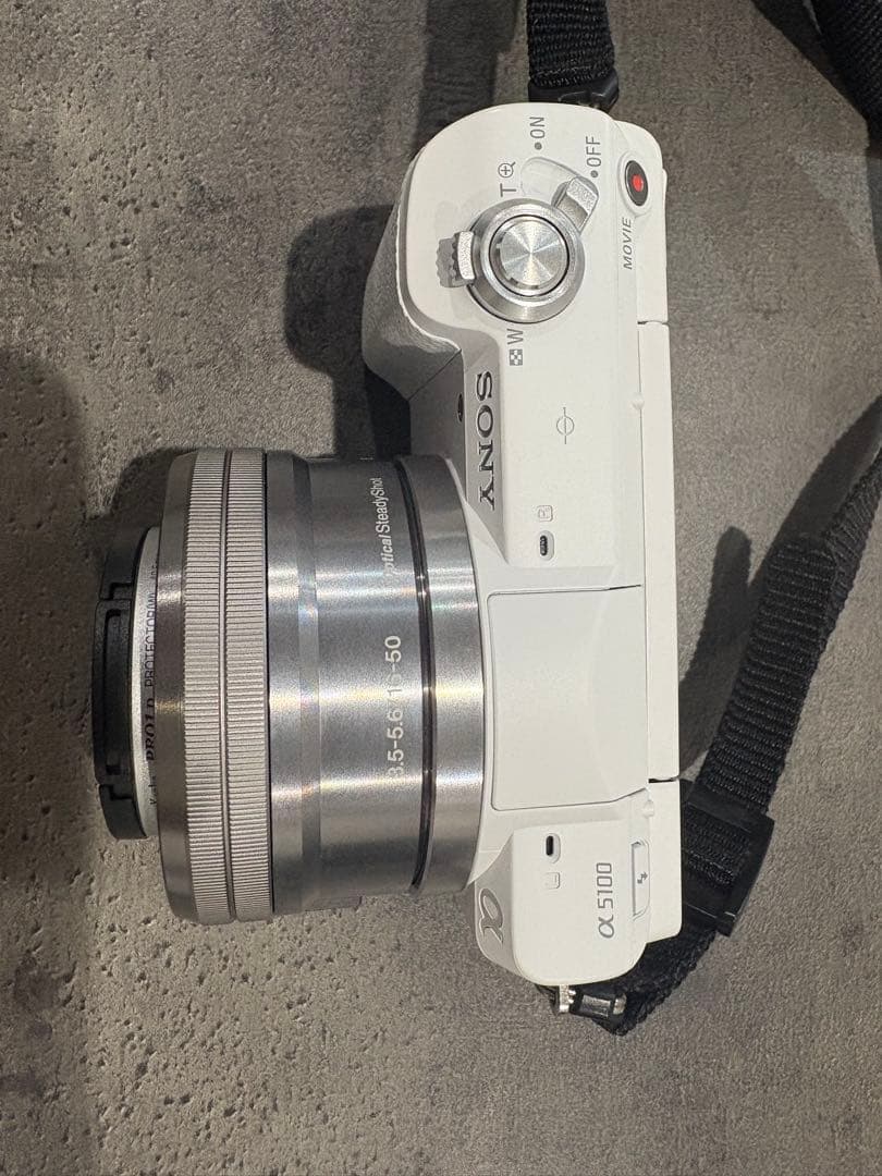 SONY α5100 ミラーレス一眼カメラ　ホワイト