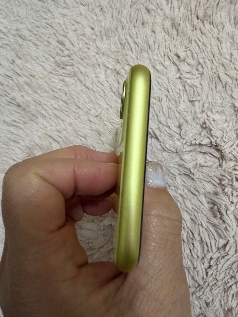 Apple iPhone 11 イエロー 本体☆箱、イヤホンあり