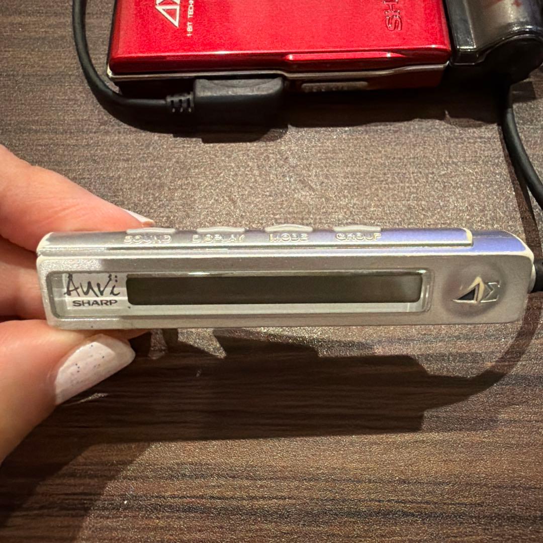 【ジャンク品】SHARP ポータブルMDレコーダー MD-DS70-R