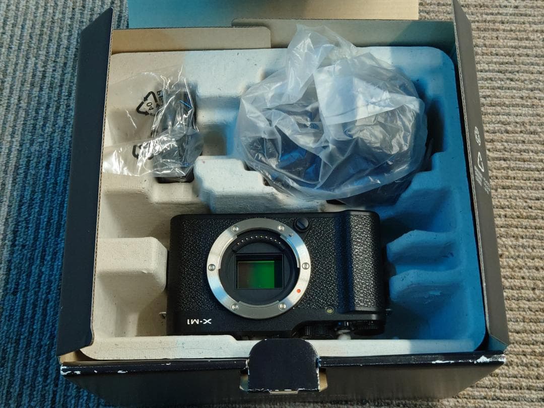 超美品 FUJIFILM X-M1 16-50mmレンズキット 箱・付属品あり