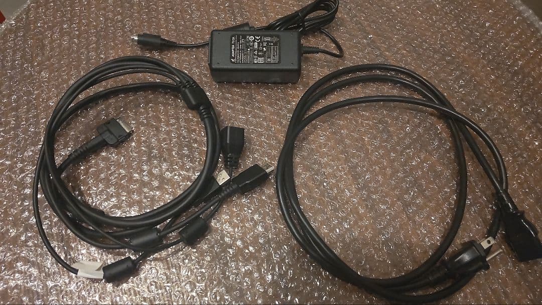 【液タブ】Wacom Cintiq 16 DTK1660K1D【15.6インチ】