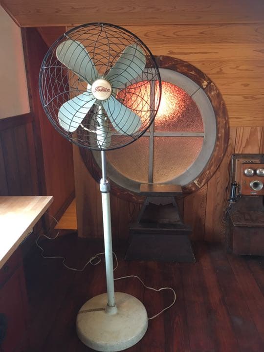 TOSHIABA 鉄羽扇風機　ビンテージ　昭和レトロ
