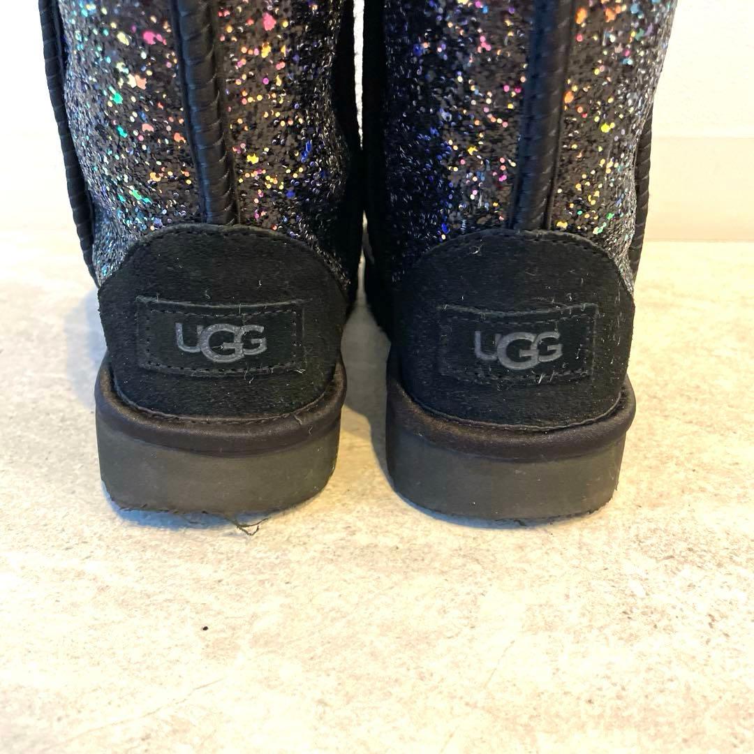 超美品　UGG CLASSIC　SHORT GLITTER