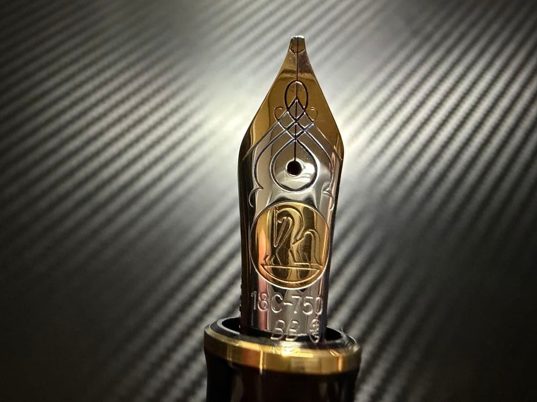 未使用に近い ペリカン PF刻印 スーベレーン M800 緑縞 BB 万年筆