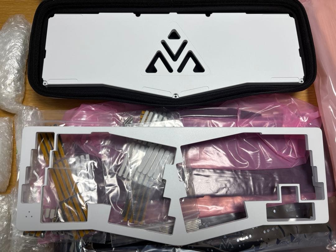 SNEAKBOX AVA Keyboard E-White 新品未使用