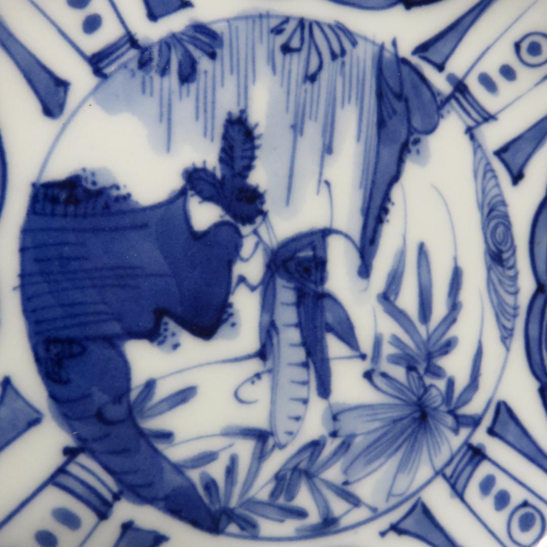 染付 小皿 皿 古伊万里 飛蝗文様 江戸 歪み 欠け 芙蓉手 A傷少な目