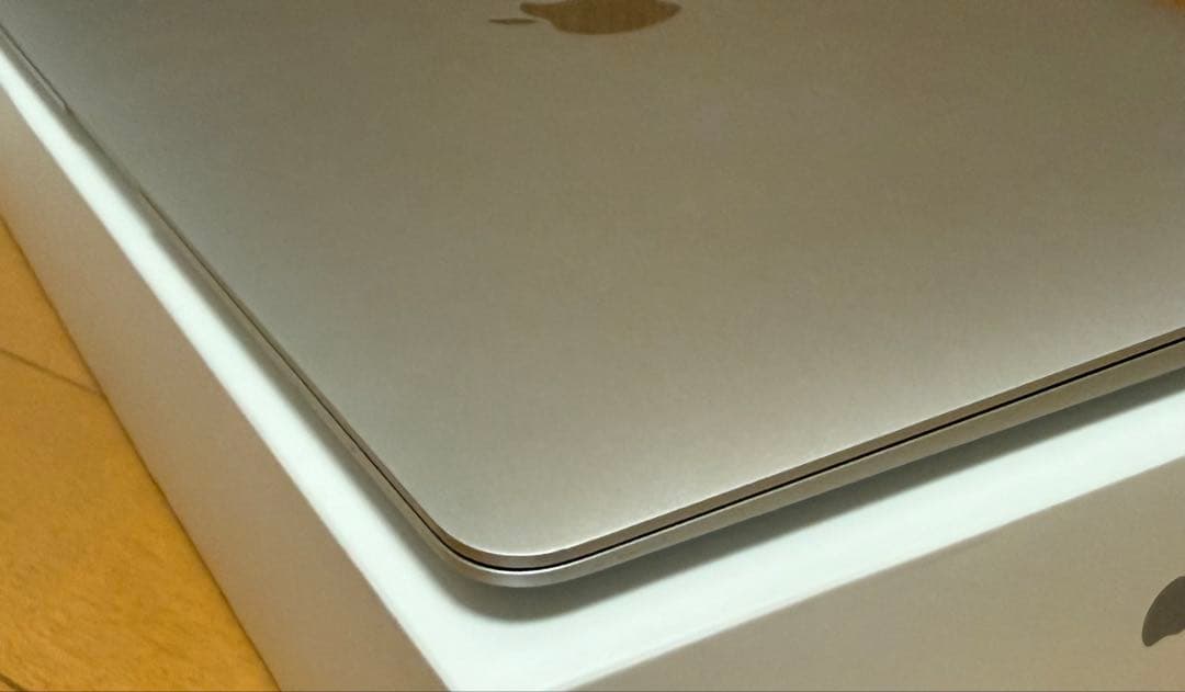 半使用近いMacbook air M1-16-256 Office付き