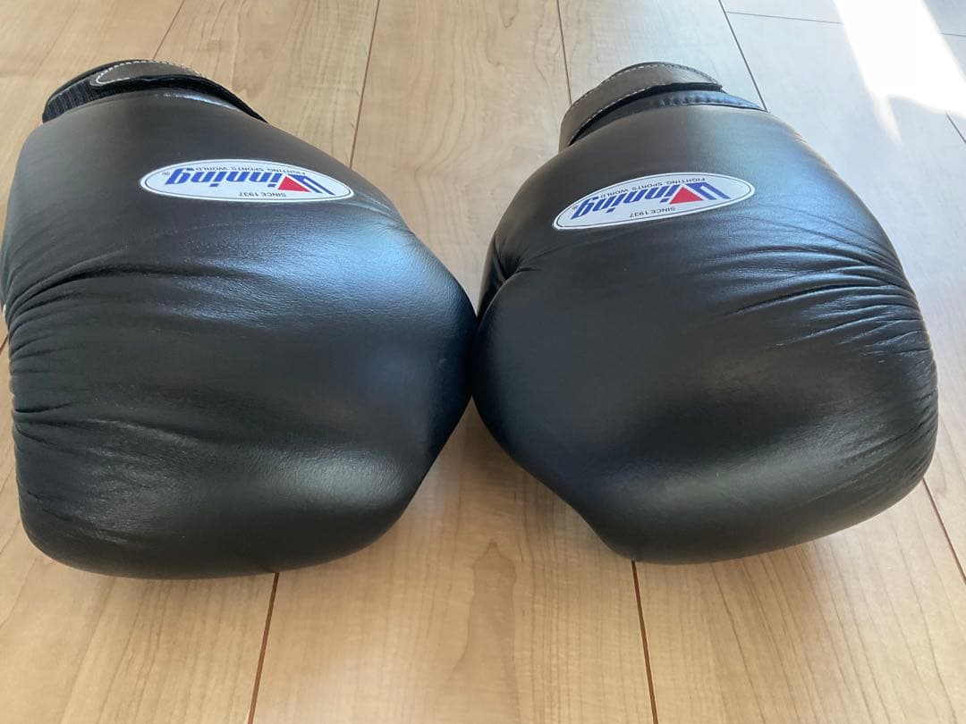 Winning ボクシンググローブ 16oz 黒