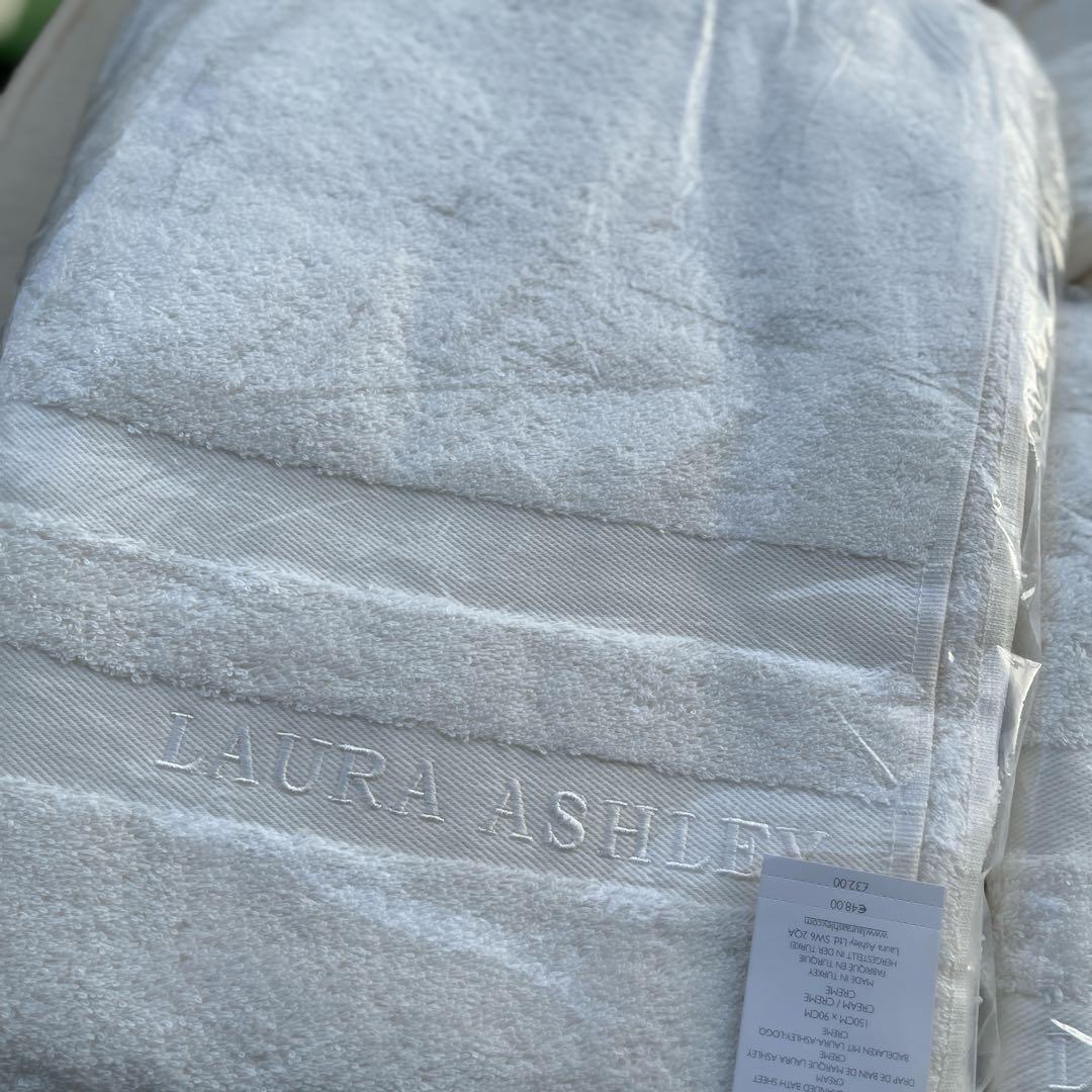 ローラアシュレイ ブランドタオルセット　新品未開封