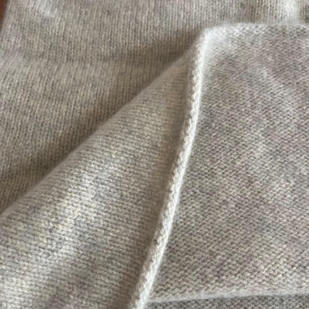 エバムエバ evam eva vieカシミア100スヌードライトグレー