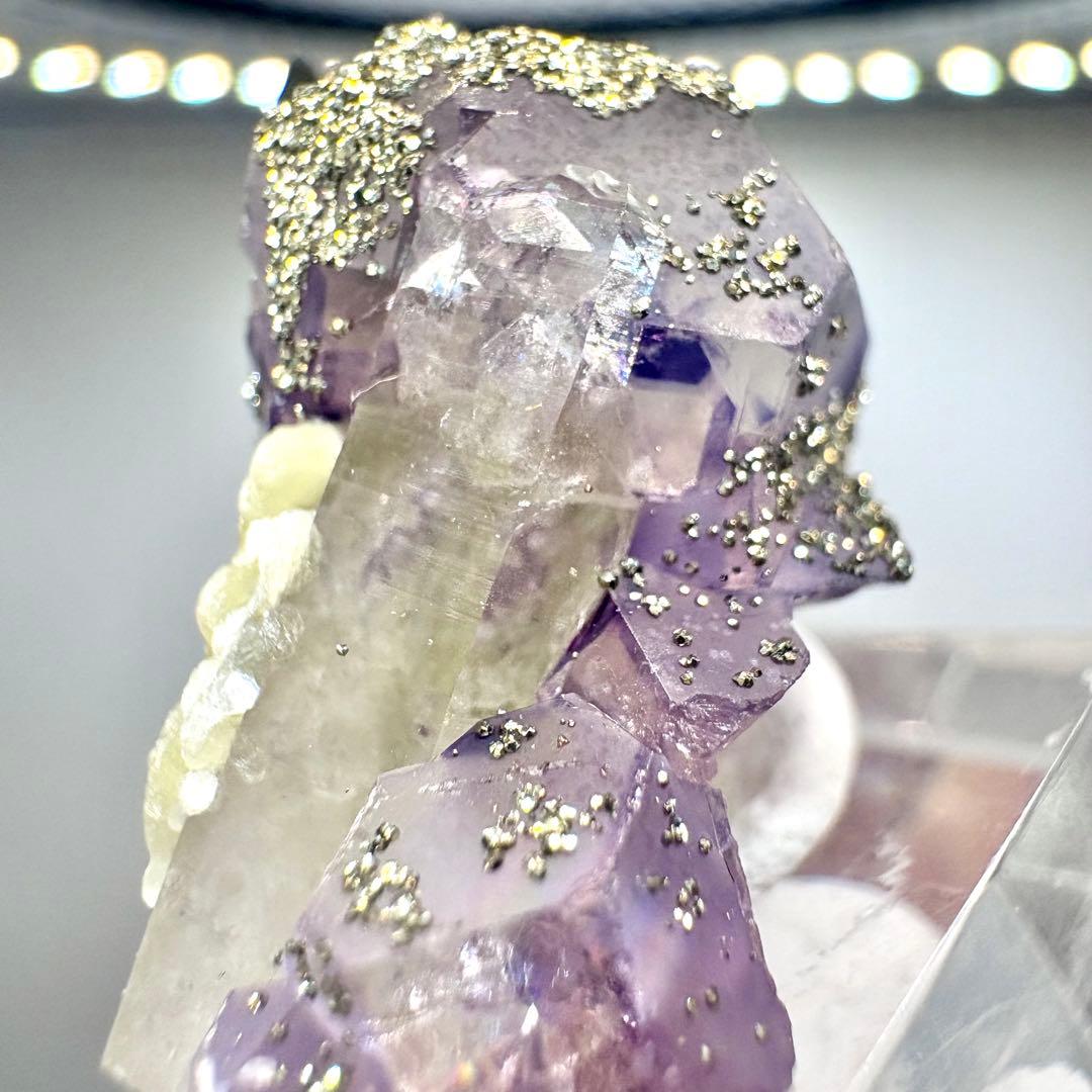 576 中国 内モンゴル産 フローライト&パイライト&クォーツ