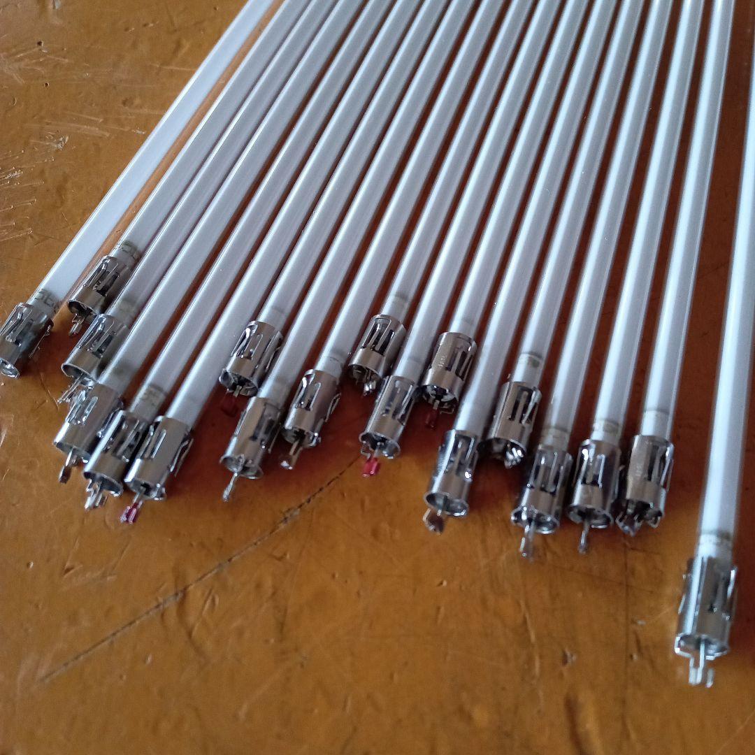 SHARP　テレビ　LC−52AE60 バックライト　L=118cm 18本