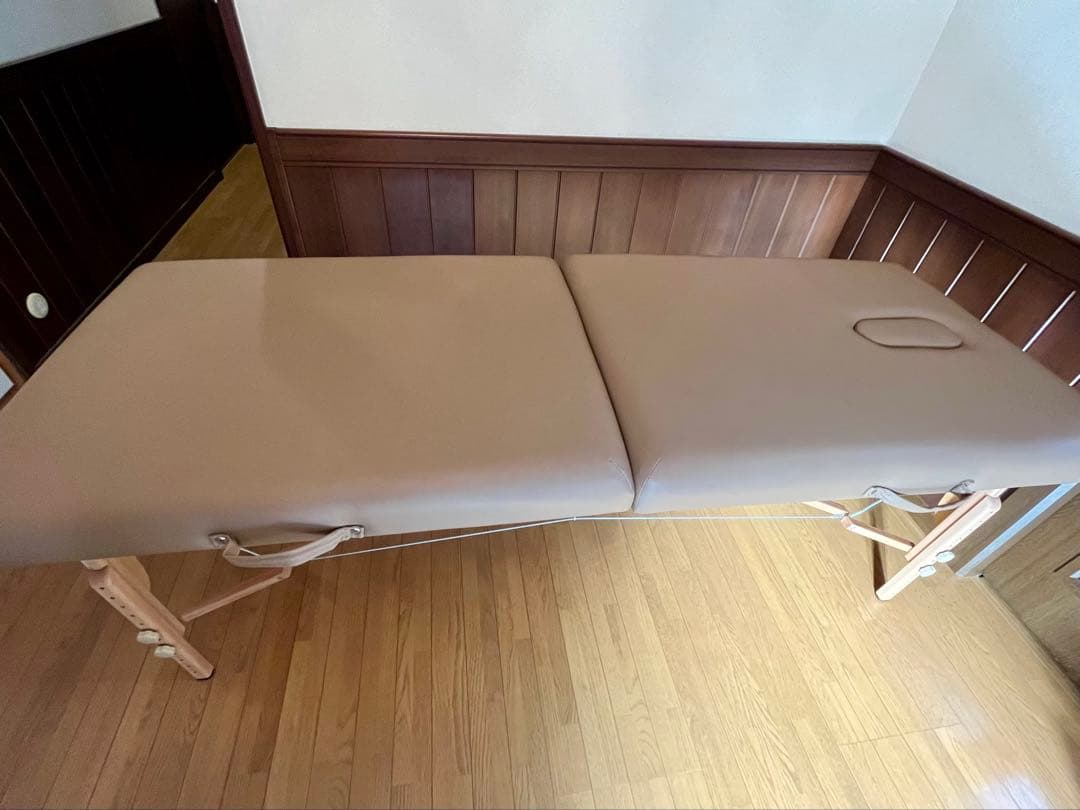 折りたたみマッサージベッド