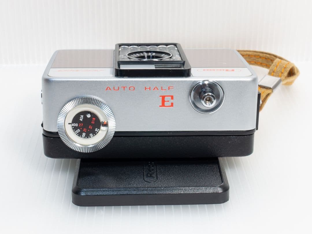 ㉔【最終値下】RICOH AUTO HALF E 「レッド 」12/31出品終了