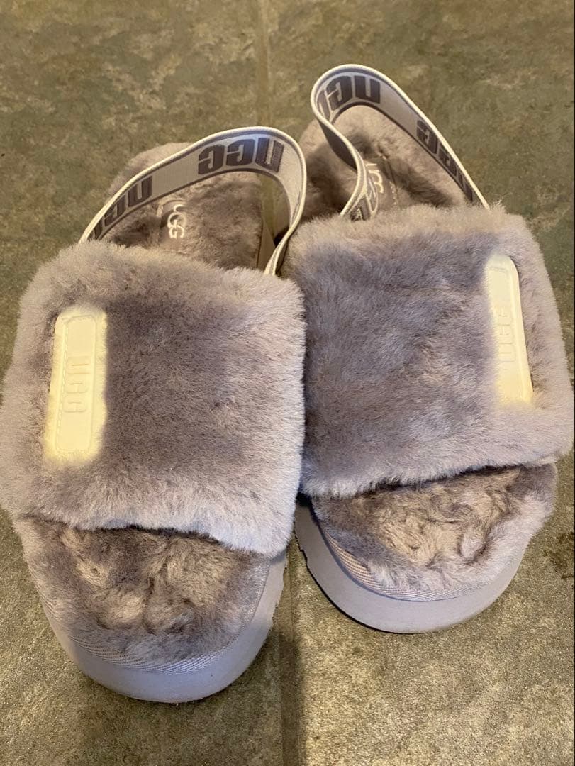 UGGディスコスライドサンダル