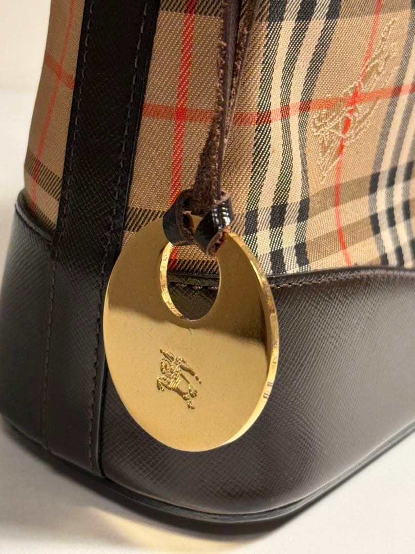 Burberry アクセサリーポーチ ワンショルダー バッグ ノバチェック