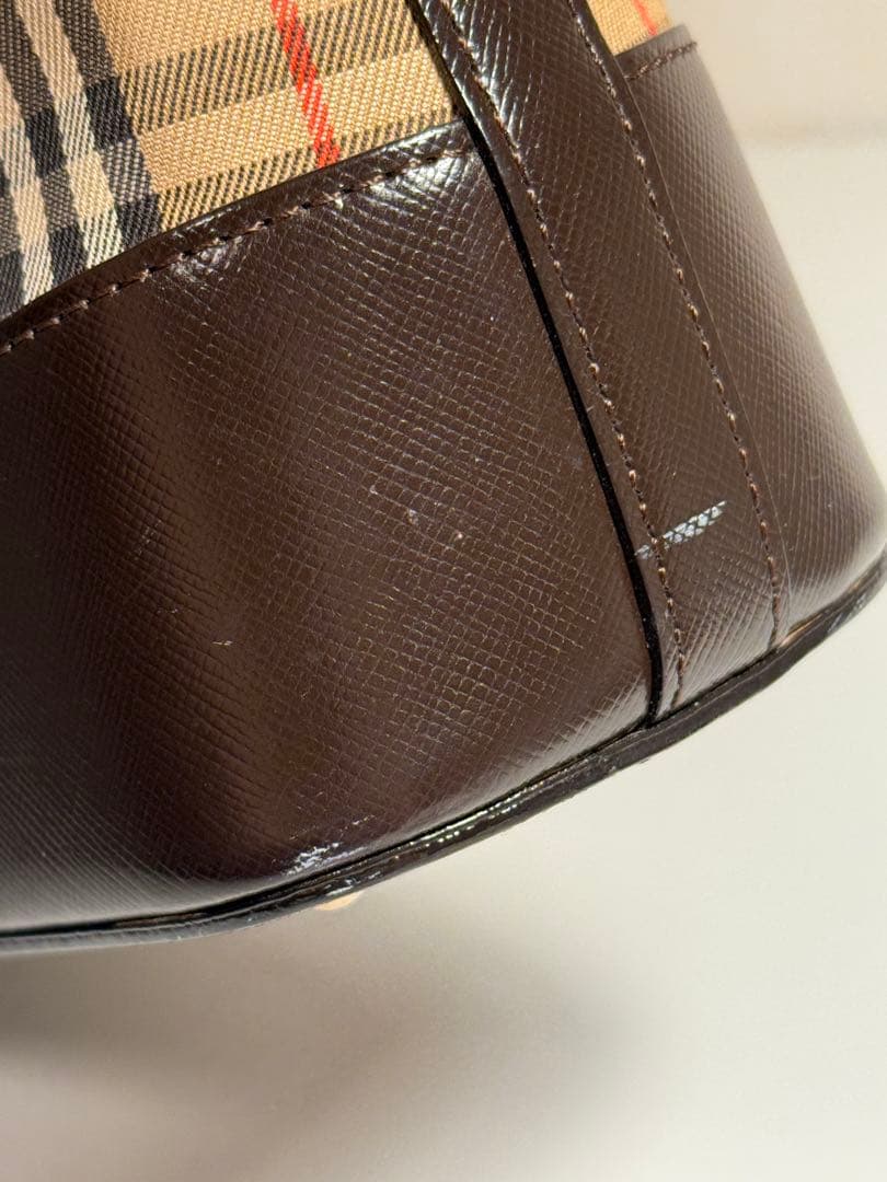 Burberry アクセサリーポーチ ワンショルダー バッグ ノバチェック