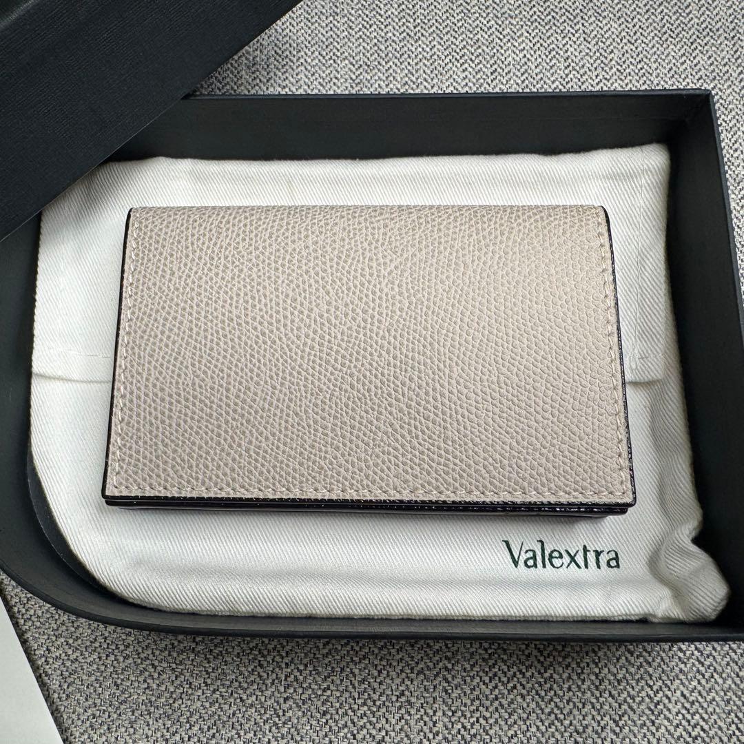 Valextra ヴァレクストラ 名刺入れ カードケース グレージュ 男女兼用