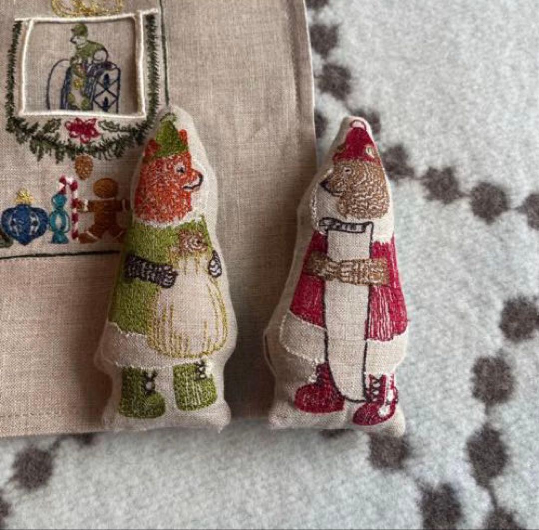 コーラル&タスク CORAL&TUSK 北極サンタの家　クッションカバー