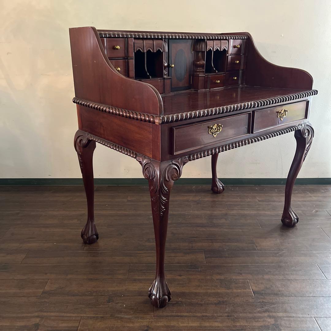 k233r124 猫脚と彫刻が施されたアンティーク調の木製ライティングデスク