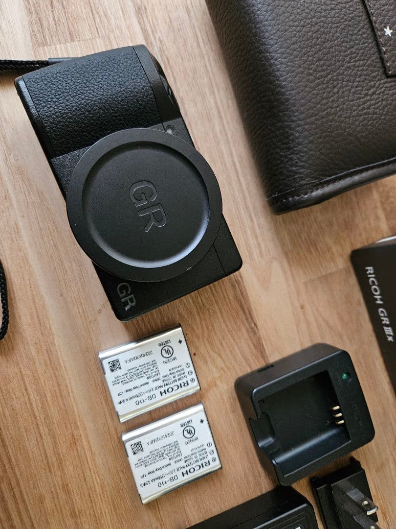 リコー RICOH GR IIIx　ケース付き