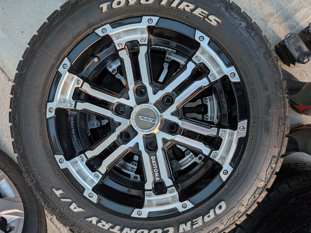 s*s様 RAYS FDX　OPEN COUNTRY　AT3　17インチ　ハイエ