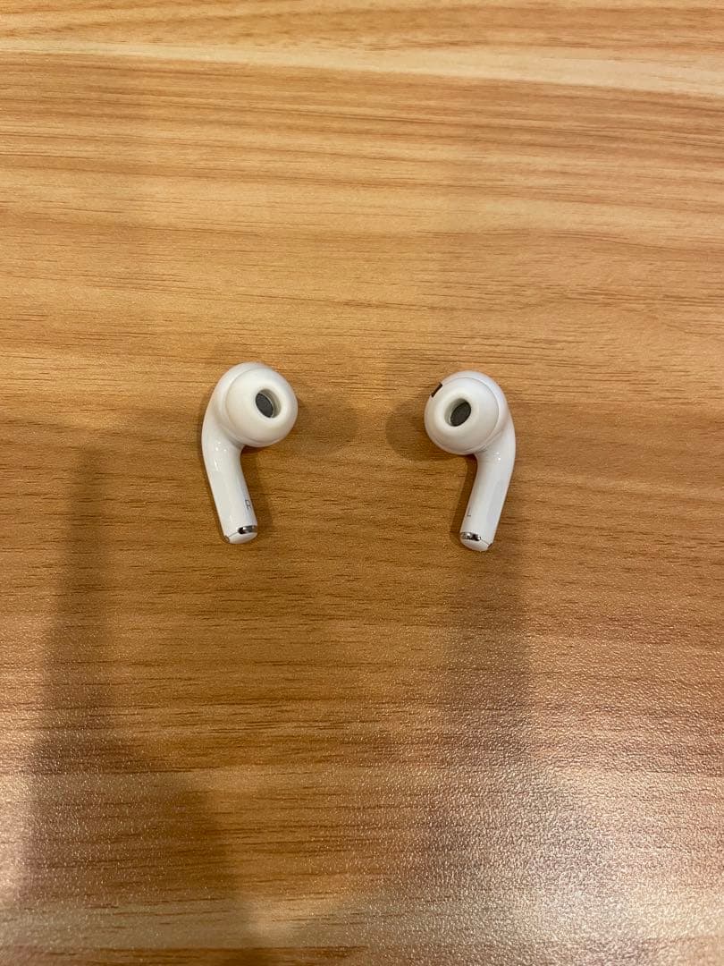 AirPods Pro 右イヤホン雑音