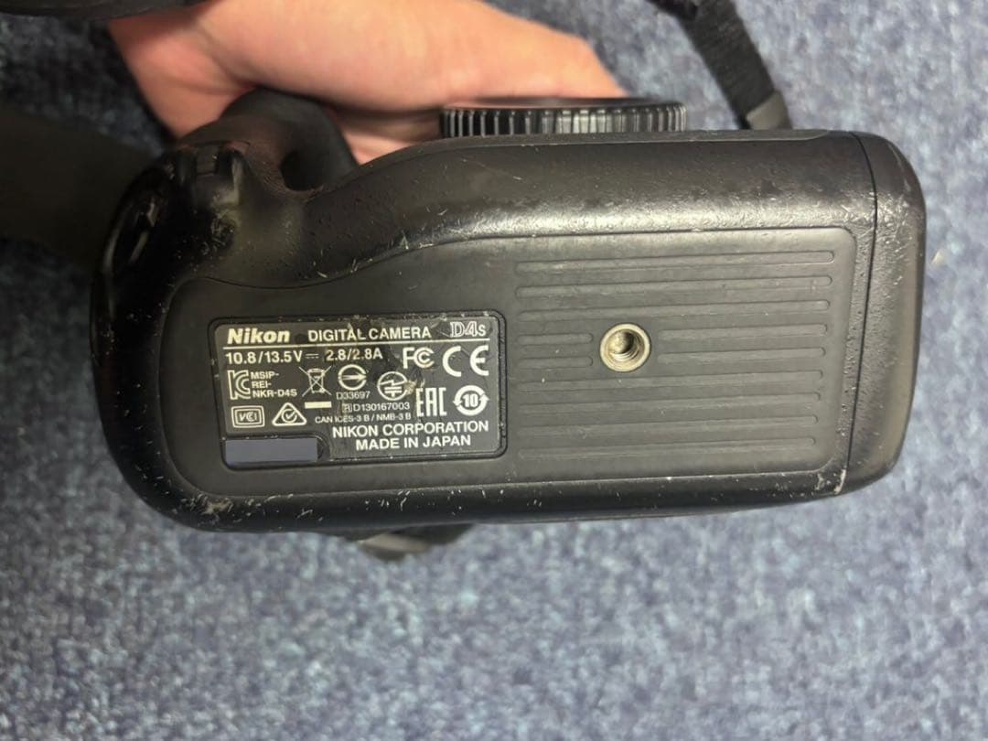 Nikon D4s 並品 元箱アリ 値引き交渉可